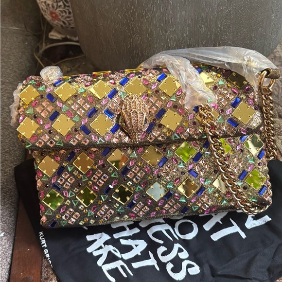 Authentic KURT GEIGER LONDON mirror/Crystals flap magnetic crossbody/ shoulder - Picture 3 of 16